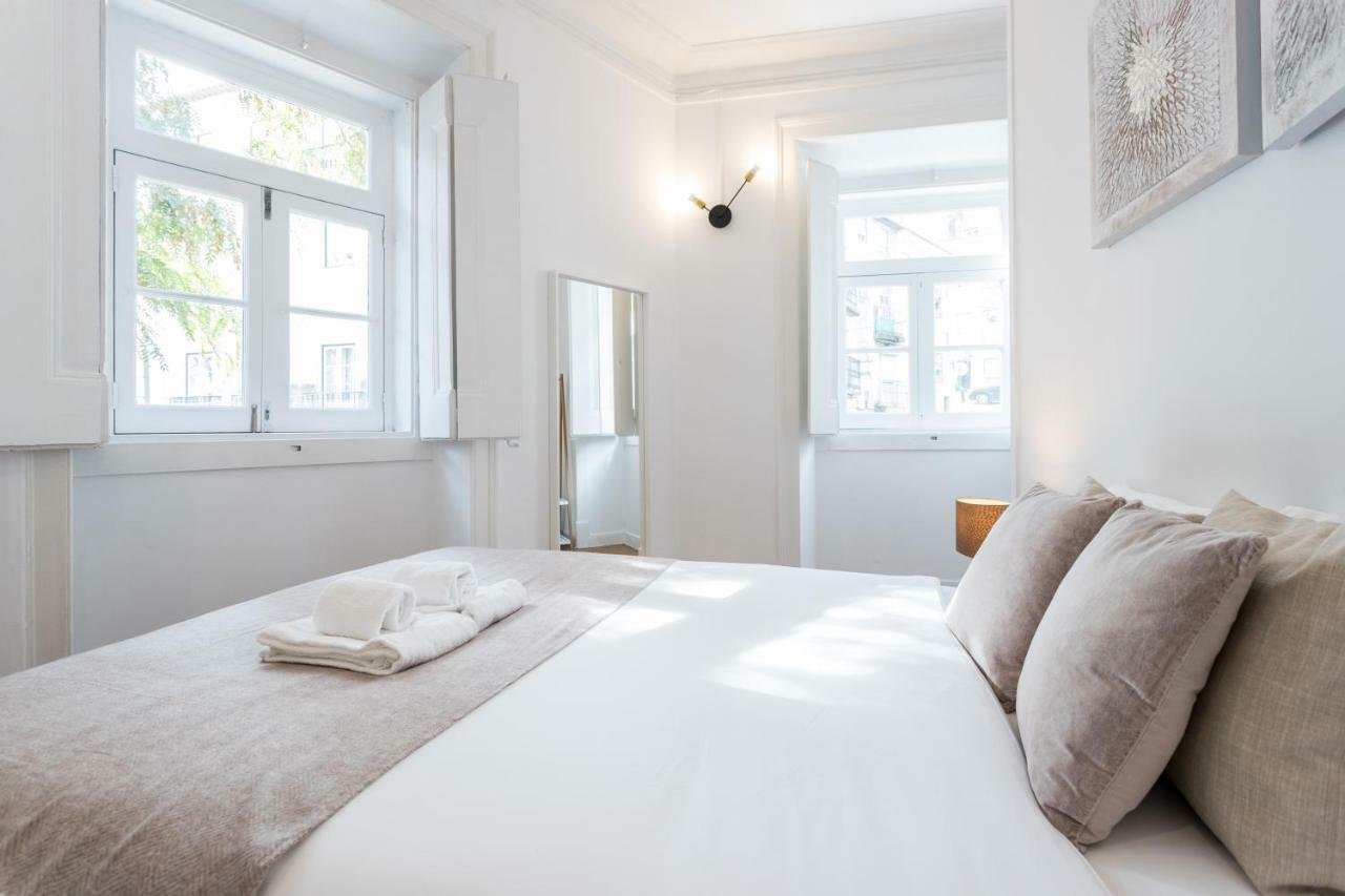 Alfama Tale Four-Bedroom Apartment W/ River View - By Lu Holidays Lisboa Exterior foto
