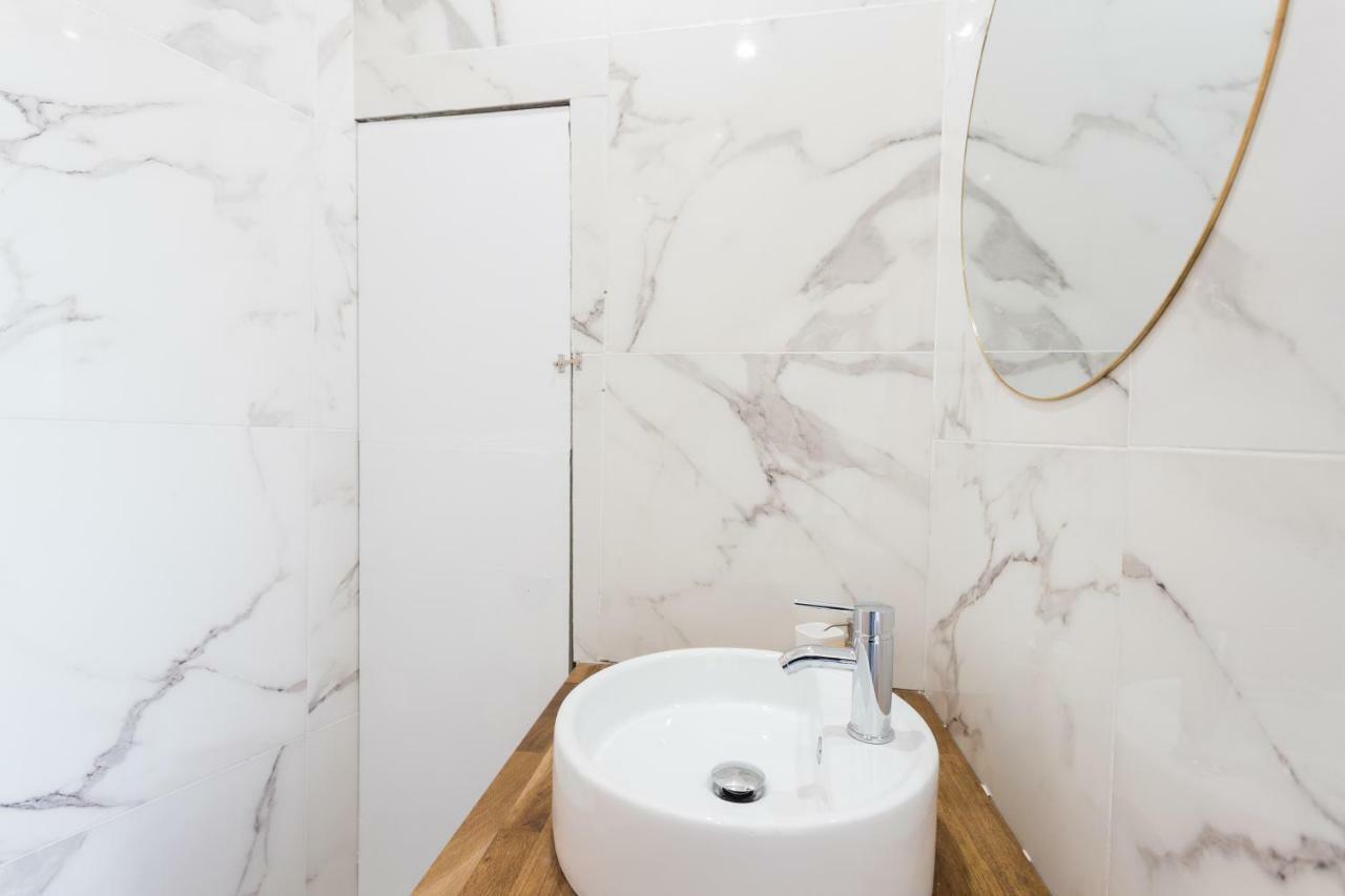 Alfama Tale Four-Bedroom Apartment W/ River View - By Lu Holidays Lisboa Exterior foto